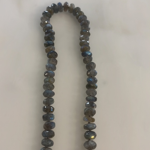 Sheryl Lowe short labadorite necklace with lobster clasp - Picture 2 of 3